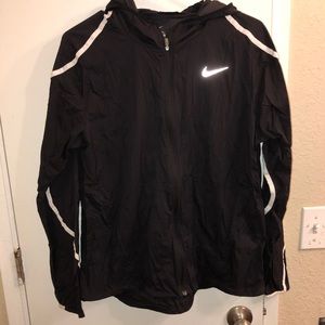 Nike Women’s Impossibly Light running jacket